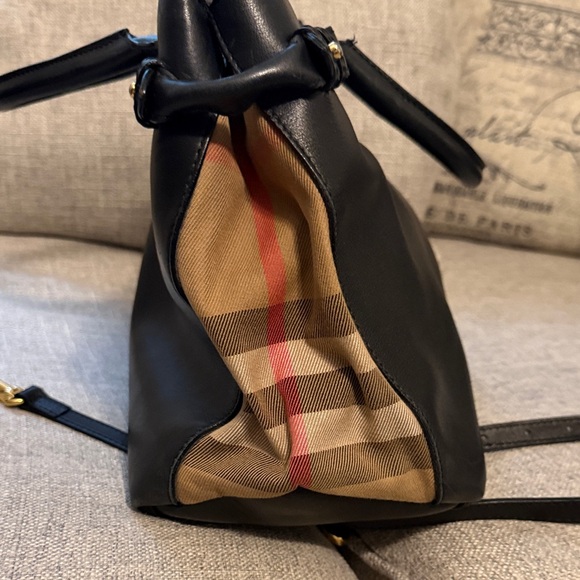 Burberry Black Leather Shoulder Bag with Signature Check Sides - Picture 3 of 8